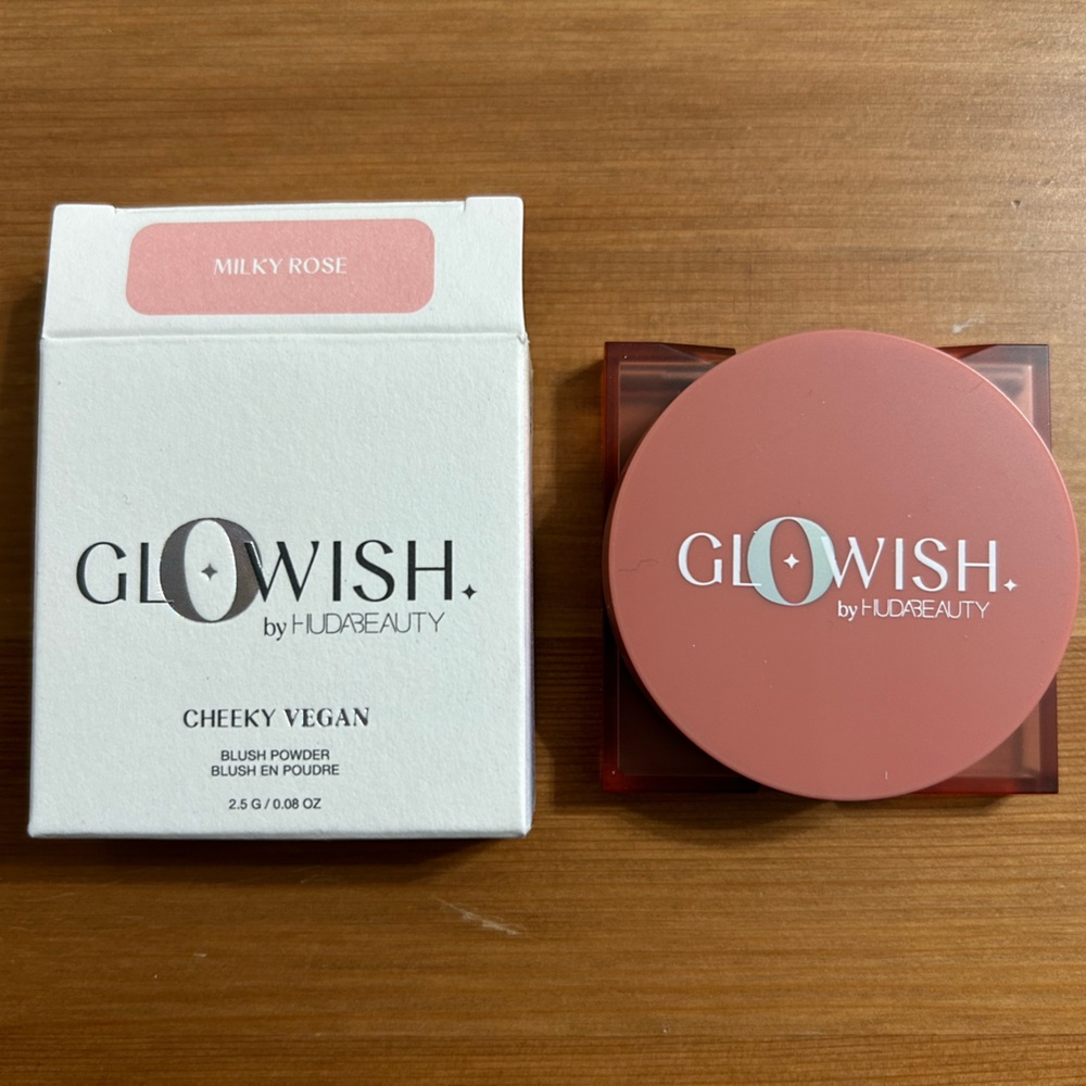 Huda Beauty GloWish Cheeky Vegan Blush Powder in milky rose 01 Soft nude pink